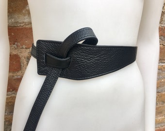 Obi belt in genuine leather. Wrap belt in BLACK. Waist belt in black stong leather. Black wraparound belt. Natural leather 80s style belt