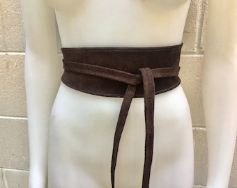 BROWN suede OBI belt. Wrap belt in genuine leather. Boho waist belt in chocolate brown. Wraparound suede belt. Dark brown leather sash