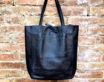 navy blue leather tote handbolsas