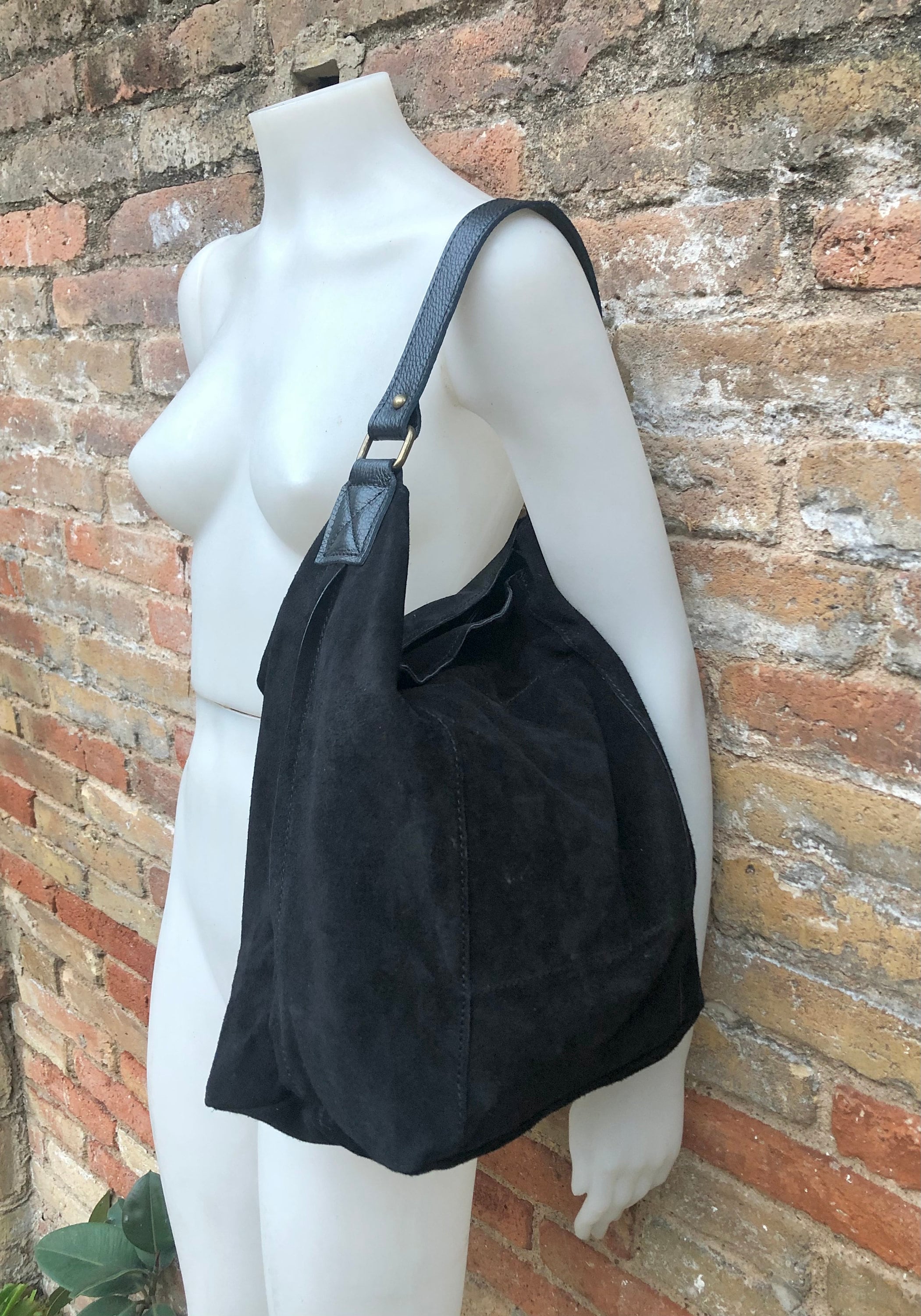 Lucky brand deals suede hobo bag