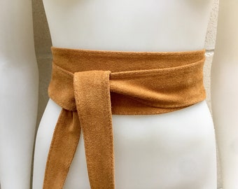 CAMEL BROWN obi belt. Wrap belt in soft suede. Wraparound waistbelt. Wide model. Boho dressbelt in TOBACCO suede . Saddle brown leather belt