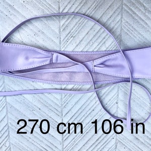 Ceinture obi violet clair en cuir véritable souple. Option PLUS LONGUE. Ceinture enroulée mauve. Ceinture enveloppante en cuir véritable lavande. image 2