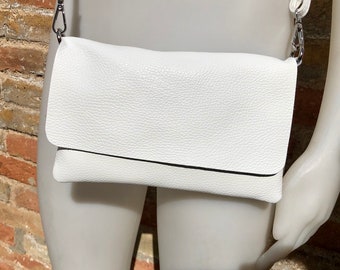 Small leather bag in WHITE. Cross body / shoulder bag in GENUINE leather. White leather purse  with adjustable strap, zipper and flap. Lined