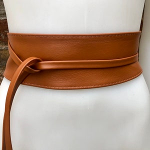 Obi belt in soft leather. Wrap belt in CAMEL BROWN. Waist belt in TOBACCO. Wraparound belt in brown genuine leather. Boho tan wide belt. image 1