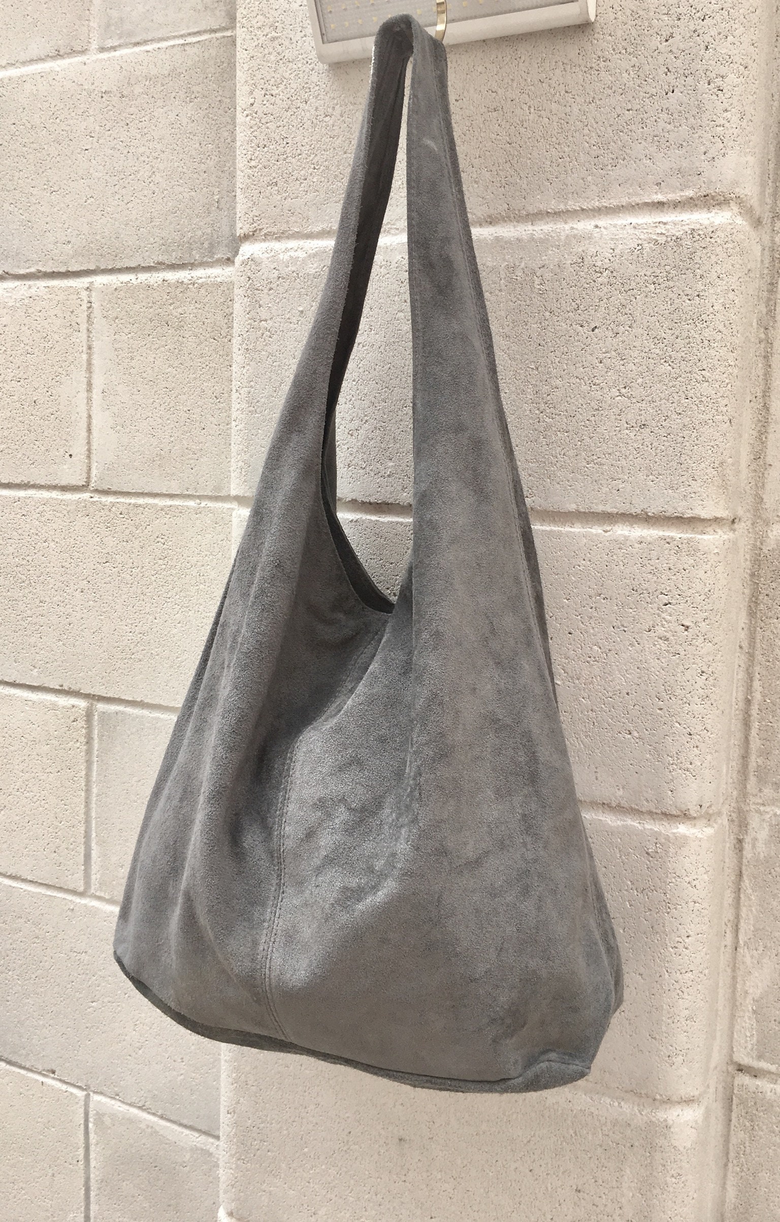 Minimalist small shoulder pouch in leather VENISE model Grey