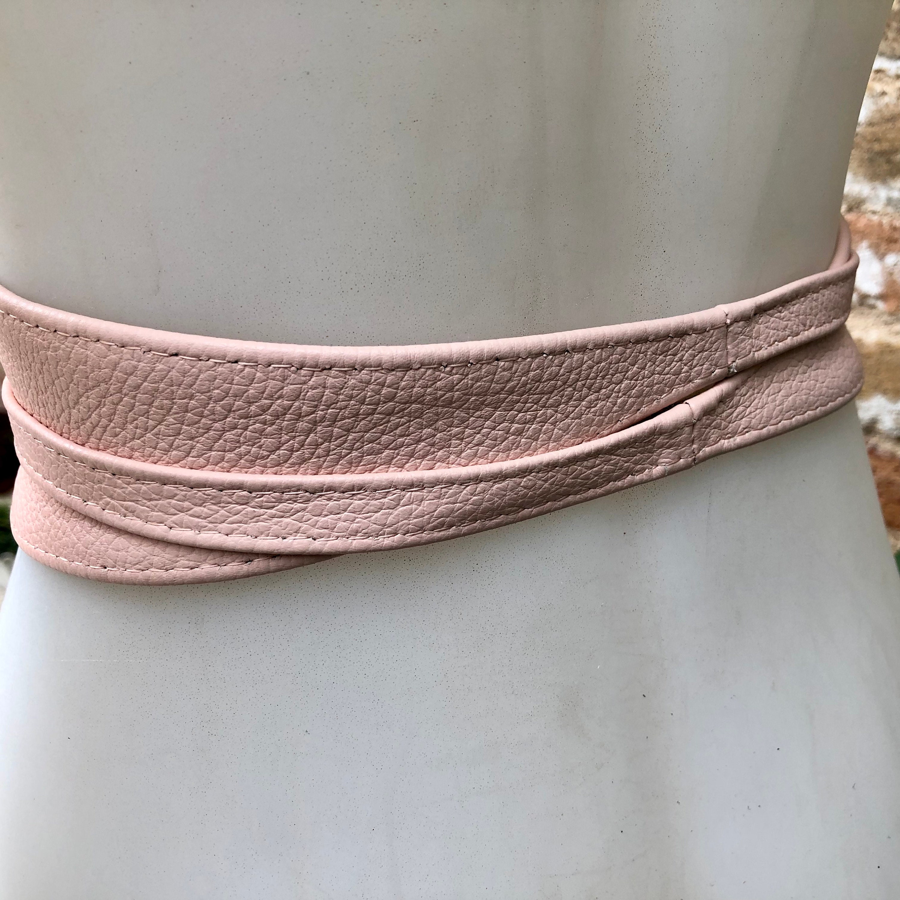 Pink Obi Belt in Soft Leather. Wrap Belt in Light Pink. Wide  display picture 3