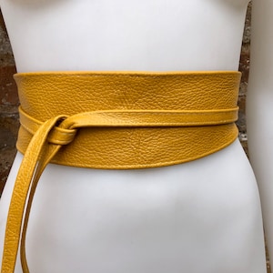 Obi belt in soft leather. Wrap belt in MUSTARD YELLOW. Waist belt in yellow. Mustard color wraparound belt. Yellow sash. Ibiza boho belts