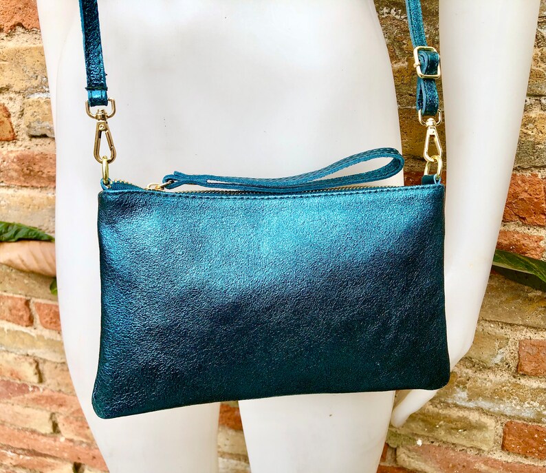 Kleine Ledertasche in TEAL blau-grün. Blaugrüne Ledertasche mit verstellbarem Riemen Bild 1