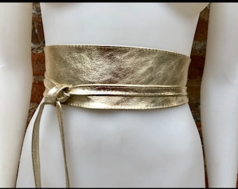 Ceinture OBI GOLD en cuir souple naturel. Ceinture, large ceinture en cuir, métallisé, ceinture portefeuille, ceinture bohème, ceinture bohème enveloppante dorée