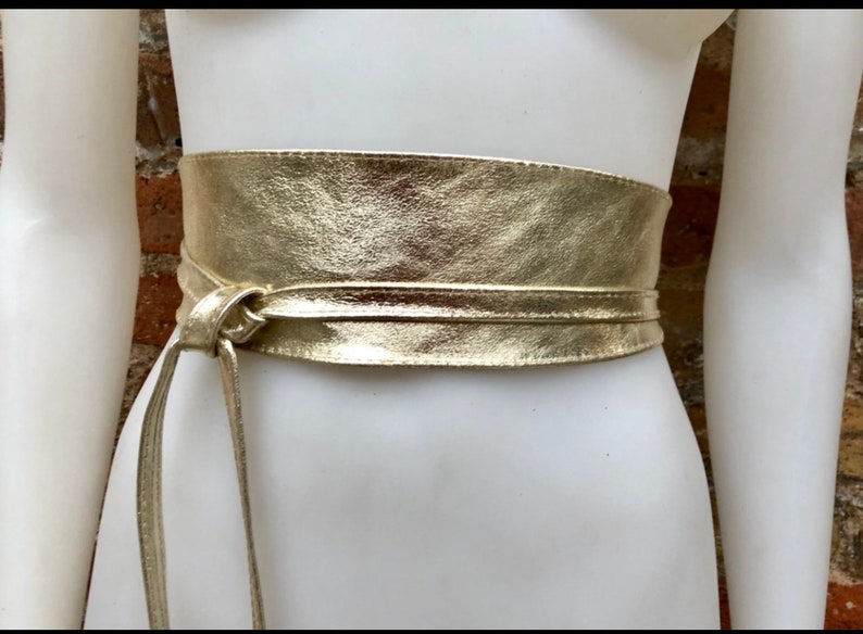 GOLD OBI Gürtel aus natürlichem weichem Leder. Taillengürtel, breiter Ledergürtel, Metallic, Wickelgürtel, Boho Schärpe, Boho Wickelgoldgürtel Bild 1