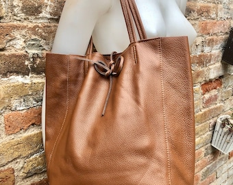 Bolso de piel en color marrón CAMEL. Bolso de piel auténtica natural suave. Bolso grande de piel marrón. Bolso shopper marrón tostado, bolso para portátil. Con CREMALLERA.