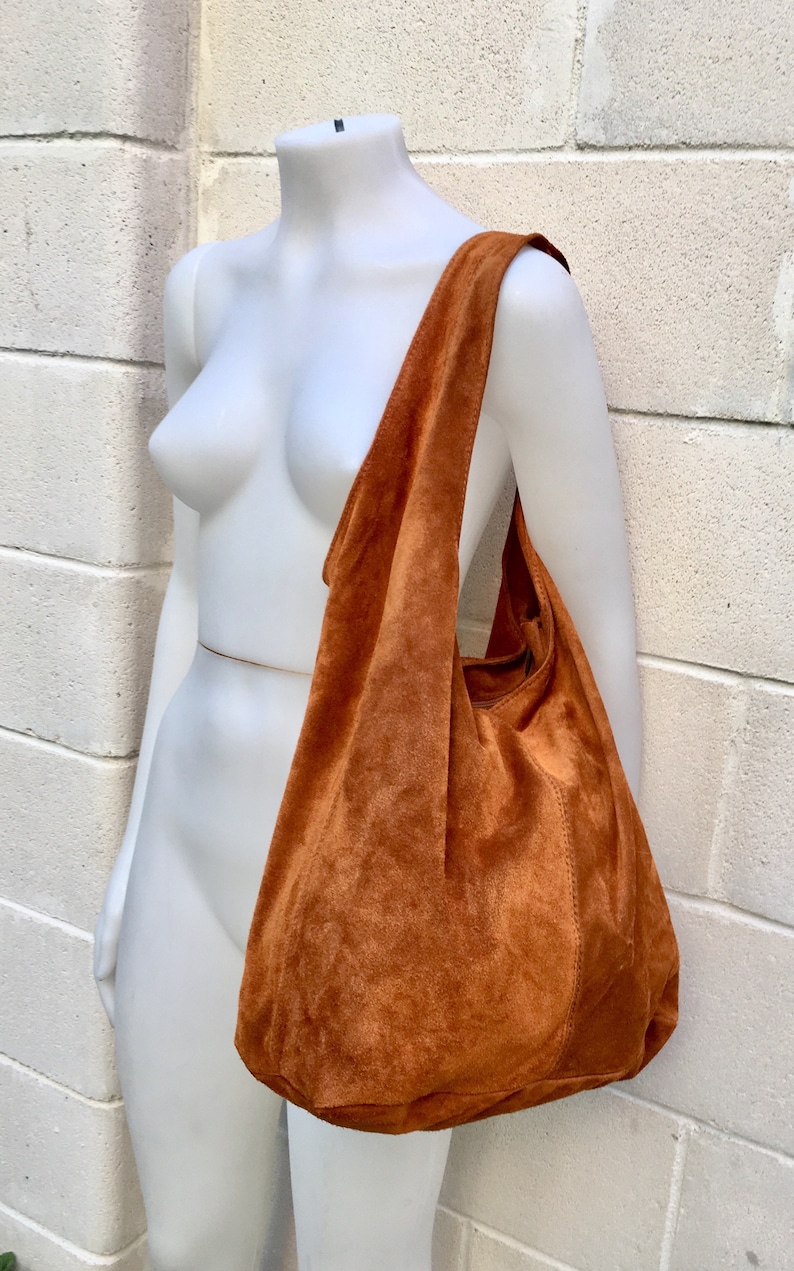 Slouch bag.Large TOTE leather bag in CAMEL brown with zipper.Genuine leather bag.Light tobacco color laptop bags. Large shopper leather bag. immagine 5