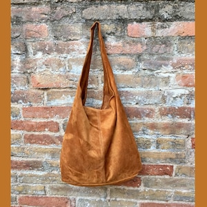 Slouch bag.Large TOTE leather bag in CAMEL brown with zipper.Genuine leather bag.Light tobacco color laptop bags. Large shopper leather bag. immagine 4