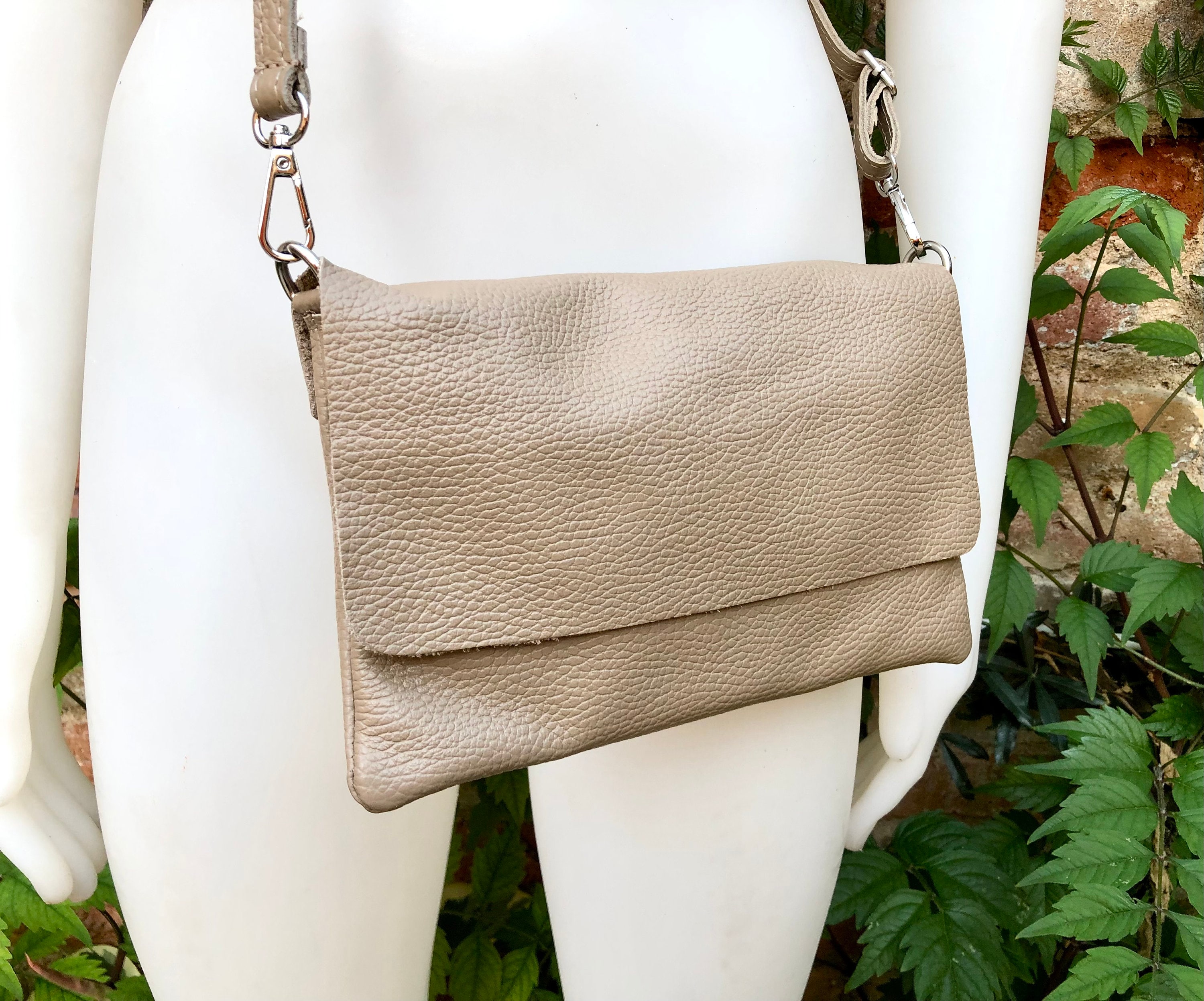 Taupe color purse shop