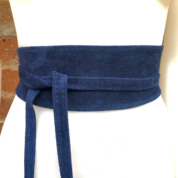 Obi belt in suede.Wrap belt in NAVY BLUE. Genuine leather wraparound belt in BLUE. Navy color belt,. Blue leather belt, Navy blue boho belt