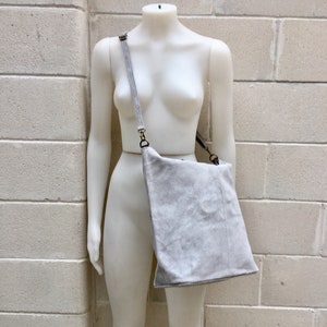 Large TOTE leather bag in light GRAY. Soft natural suede bag. Genuine leather shopper. Laptop or book bag in suede. Large crossbody bag. image 6