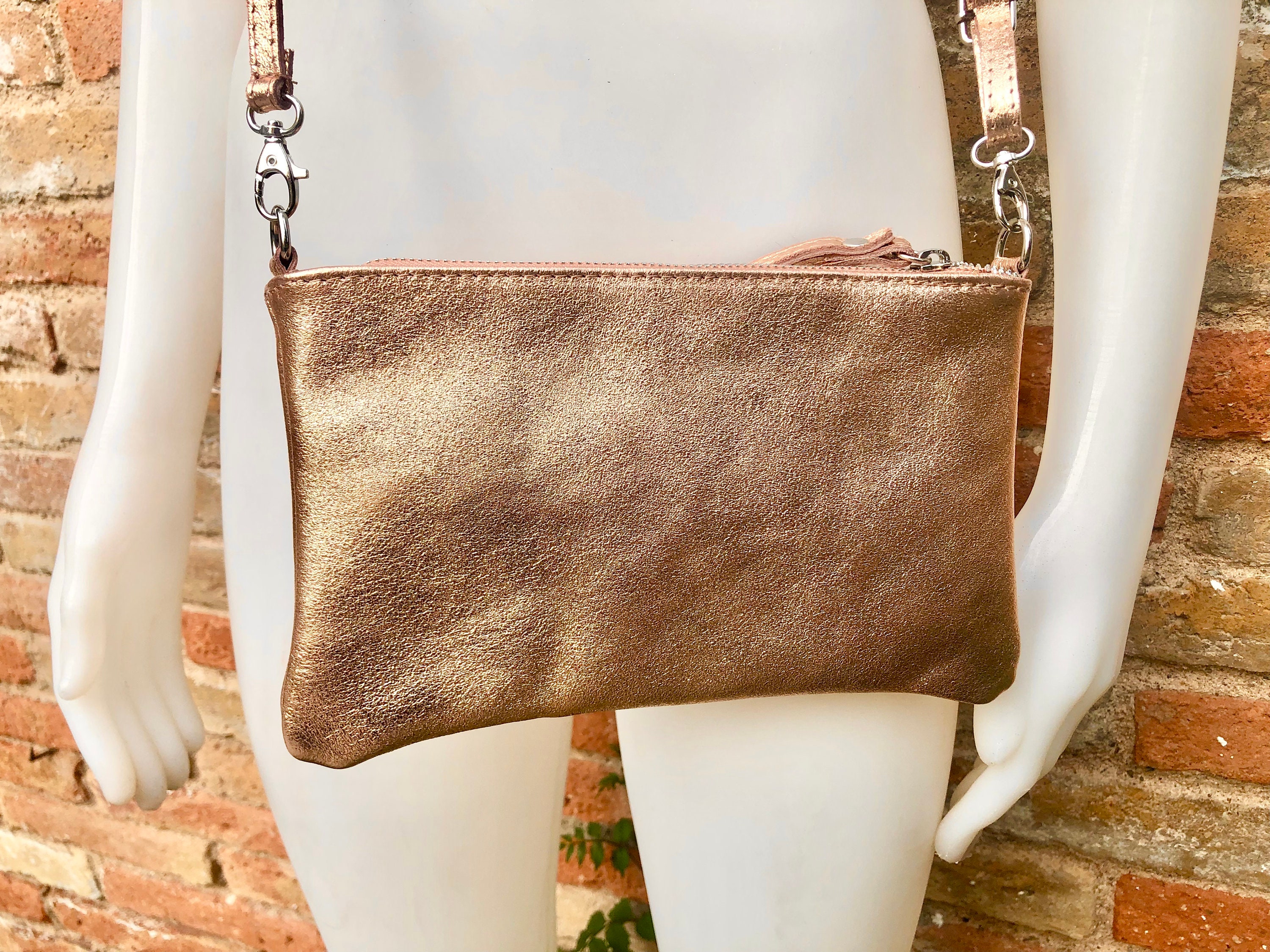 Small leather bag in METALLIC pink. Cross body, shoulder bag or