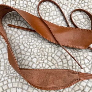 Obi belt in soft leather. Wrap belt in CAMEL BROWN. Waist belt in TOBACCO. Wraparound belt in brown genuine leather. Boho tan wide belt. image 5