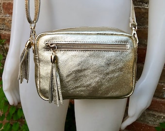 Small leather bag in gold. Cross body bag, shoulder bag in GENUINE leather. Metallic shine leather bag with adjustable strap and zipper