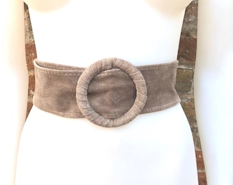 Light brown suede waist belt with large round buckle. Soft suede belt in taupe color. Boho suede belt. Greyge genuine natural suede leather.