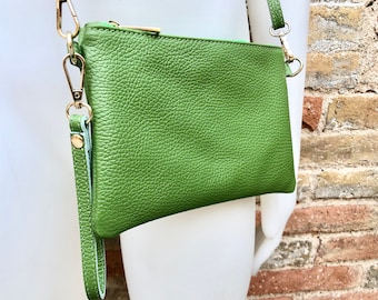 Bolso pequeño de piel en color verde. Bandolera / bandolera de piel GENUINA. Bolso de piel VERDE con correa ajustable. Monedero pequeño de piel VERDE