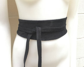 Ceinture Obi en daim.Ceinture portefeuille en NOIR. Ceinture enveloppante en cuir véritable NOIRE. Ceinture bohème en cuir véritable noir. Ceinture large NOIR