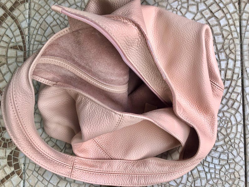 Slouch bag. Tote leather bag in light pink with ZIPPER. Soft genuine leather. Soft pink leather purse. Wide strap leather shoulder bag. image 6