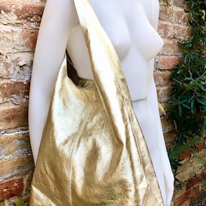 Slouch bag. Tote leather bag in GOLD with ZIPPER.  Soft natural glitter genuine leather. Gold leather purse. Metallic leather shoulder bag