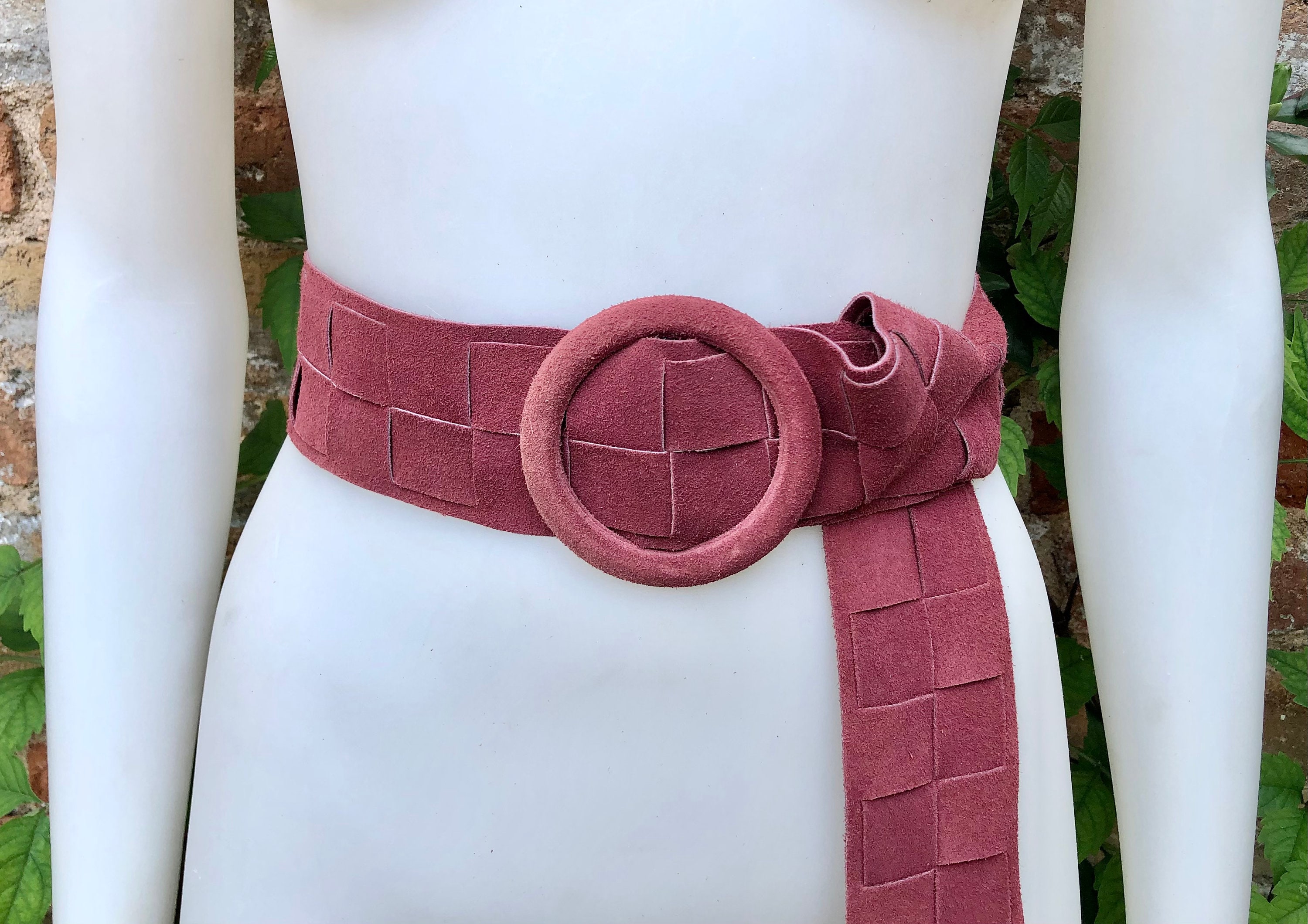Raspberry Pink Suede Waist Belt With Large Round Buckle  display picture 3