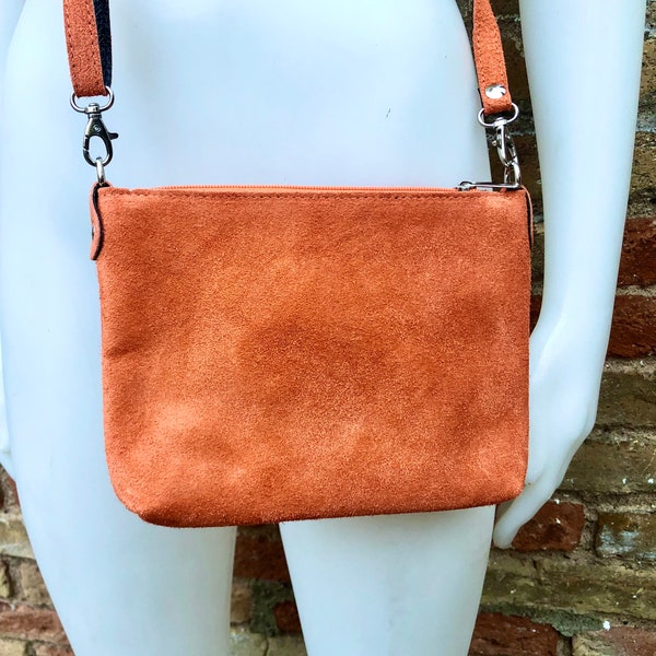 Bolso de piel ante NARANJA. Crossbody / bandolera de cuero GENUINO. Bolsa de gamuza pequeña con correa ajustable + cremallera. Monedero naranja claro