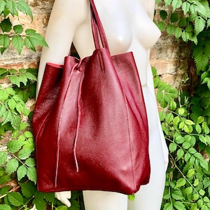 Sac cabas en cuir bordeaux. Cabas en cuir rouge foncé. Cuir VÉRITABLE naturel. Grand sac à main bordeaux pour votre ordinateur portable, vos livres...