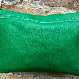 GREEN Cross body / shoulder bag. Genuine leather bag. Medium sized flat messenger bag with zipper adjustable strap. Green leather purse image 7