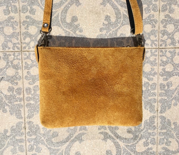Sac en cuir daim en JAUNE MOUTARDE. Sac bandouli re ou sac