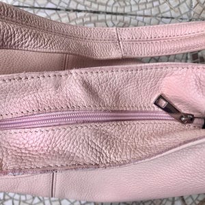 Slouch bag. Tote leather bag in light pink with ZIPPER. Soft genuine leather. Soft pink leather purse. Wide strap leather shoulder bag. image 7