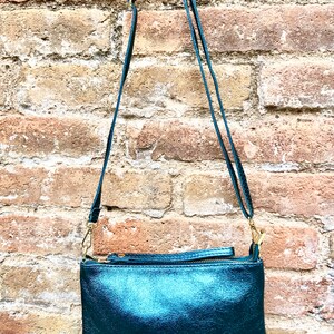 Kleine Ledertasche in TEAL blau-grün. Blaugrüne Ledertasche mit verstellbarem Riemen Bild 5