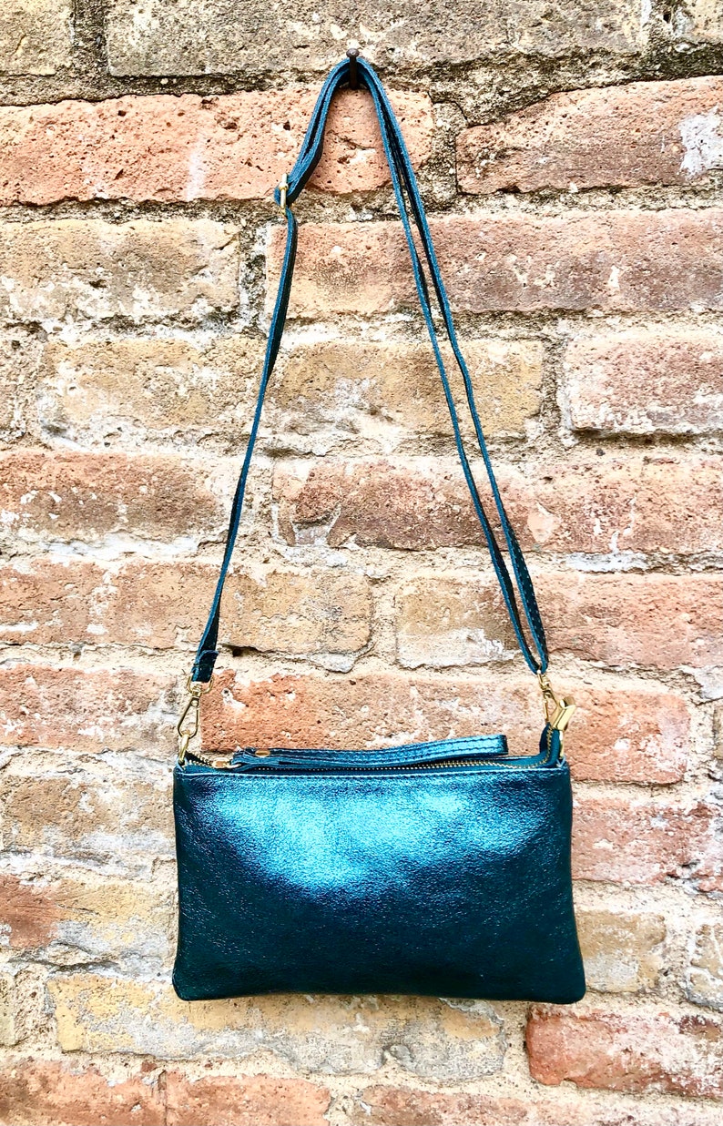 Kleine Ledertasche in TEAL blau-grün. Blaugrüne Ledertasche mit verstellbarem Riemen Bild 5