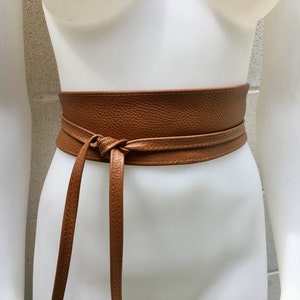 Fleur Hand Tooled Wide Belt in Tobacco Fleur Hand Tooled Wide Belt in Tobacco