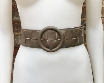 Light Brown Leather Waist Belt With Large Round Buckle. Boho  display picture 1