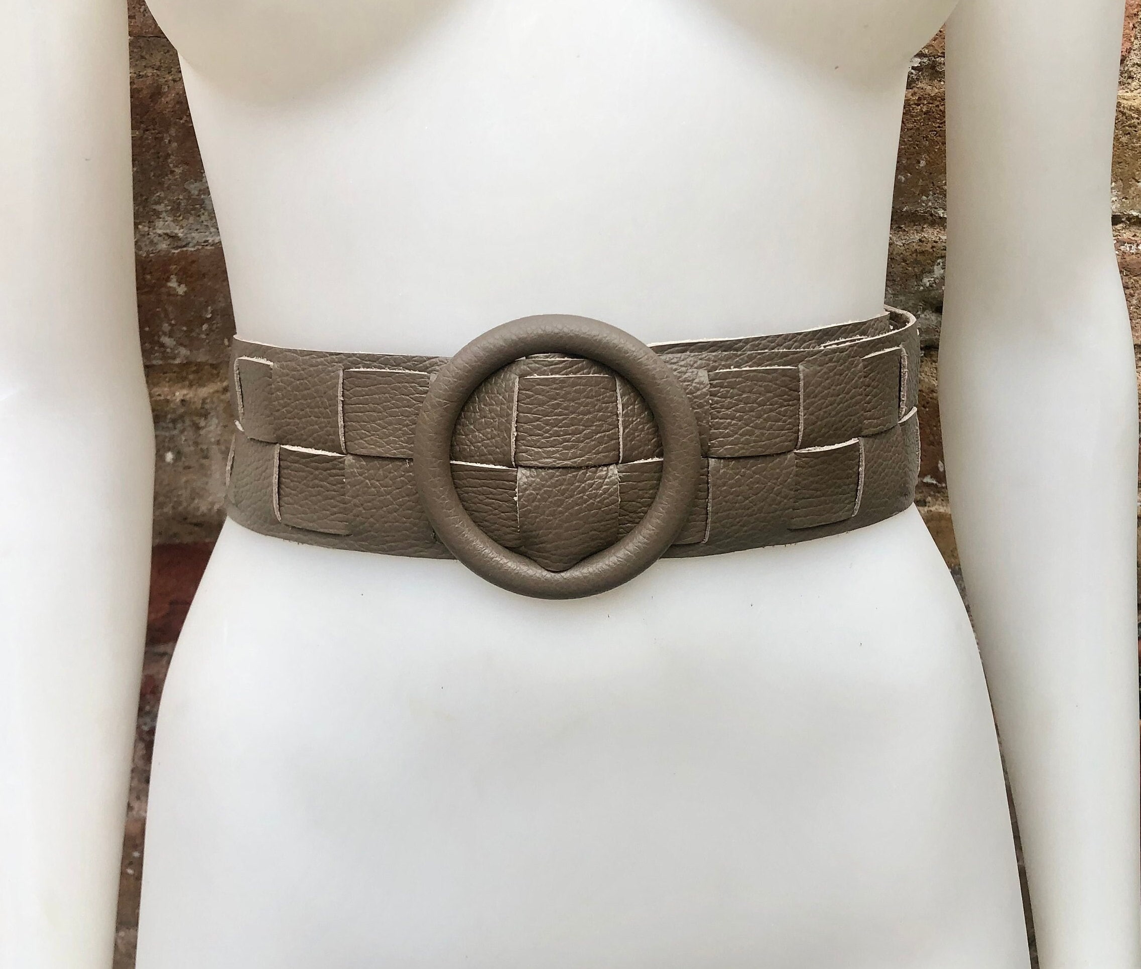 Light Brown Leather Waist Belt With Large Round Buckle. Boho  display picture 1