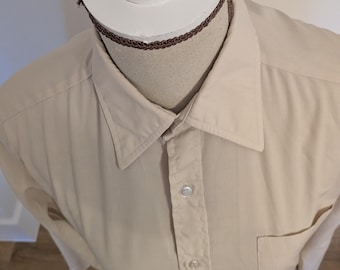 Vintage beige long sleeve polycotton shirt circa: 1970s