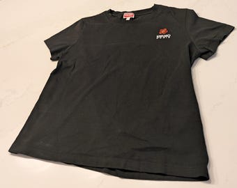 Camiseta negra con logo de flor negra de Kenzo Talla: Grande