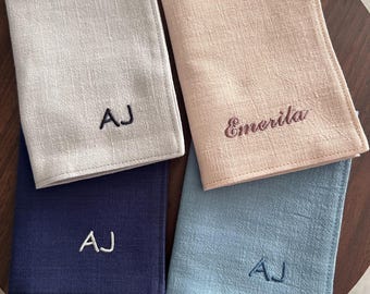 Baumwollstickerei-Taschentuch, benutzerdefiniertes Hochzeitsdatum, DIY-Namen und Initialen, personalisiertes Einstecktuch für Männer / Frauen, Geschenke für Eltern