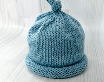 Baby hat beanie, hand knit, light blue sky blue, wool, size 3-6 months