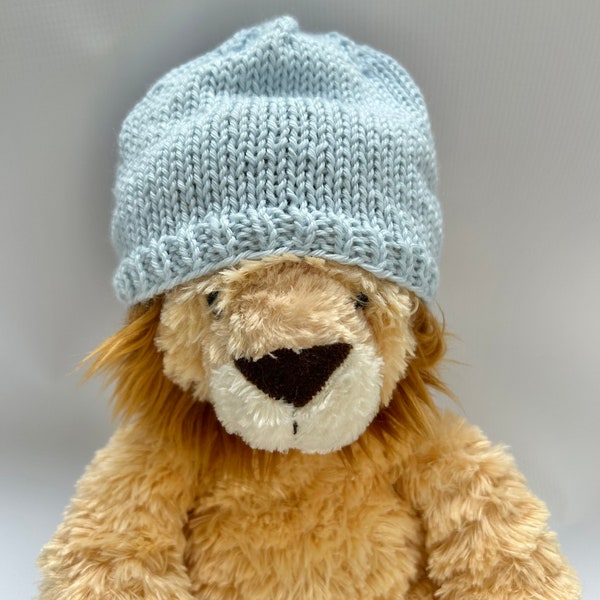 Baby hat beanie hand knit -  light blue wool size newborn to 3 months