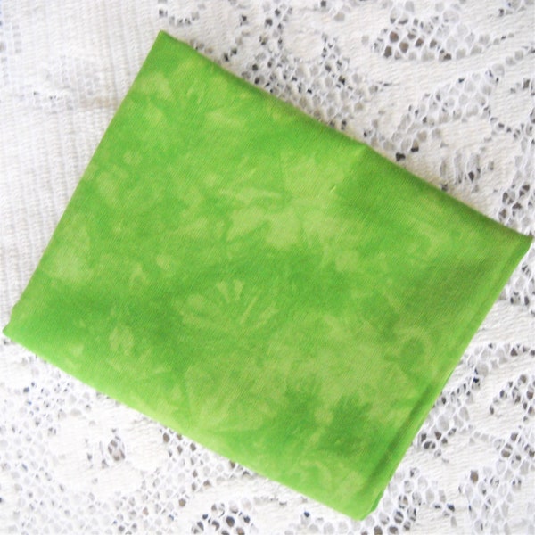 Green Hand Dyed Quilt Fabric, 100 Percent Cotton, Fat Quarter Cut, Quilting Material, Sewing, Vintage, Destash, Precuts