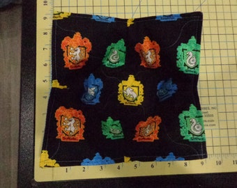 Hogwarts Houses on Black - Quilted Microwave Bowl Cozy