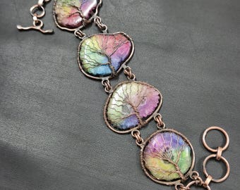 Handgefertigtes Kupfer Baum des Lebens Armband: Regenbogen Druzy Quarz