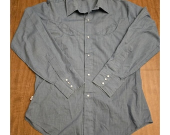Vintage Levis Shirt Western Chambray Blue 70s Smile Pockets Pearl Snaps Excellen