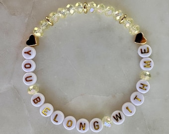 You Belong With Me Fearless Inspired-armband: glaskristalkralen en 14K vergulde hartaccenten, aangepaste kleur