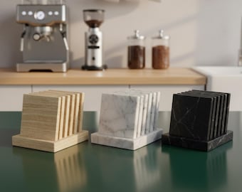 Juego de posavasos de mármol con soporte – Travertino, piedra blanca y negra. Opciones personalizadas.